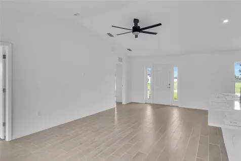 2221 NW 43rd Avenue Cape Coral FL 33993