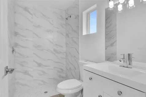 2221 NW 43rd Avenue Cape Coral FL 33993