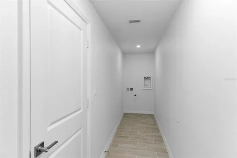 2221 NW 43rd Avenue Cape Coral FL 33993