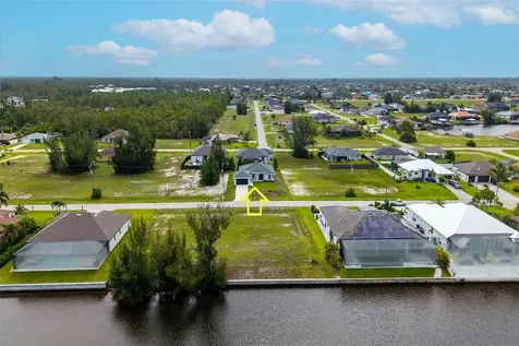 2221 NW 43rd Avenue Cape Coral FL 33993
