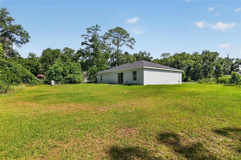 16 Spring Loop Court Ocala FL 34472