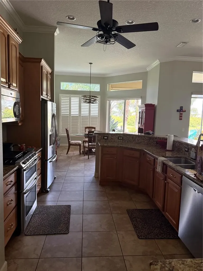 8872 Bridgeport Bay Circle Mount Dora FL 32757