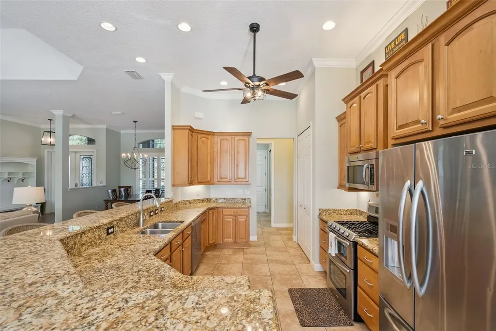 8872 Bridgeport Bay Circle Mount Dora FL 32757