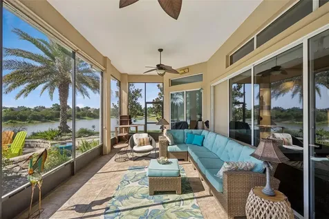 8872 Bridgeport Bay Circle Mount Dora FL 32757