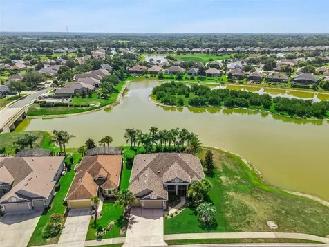8872 Bridgeport Bay Circle Mount Dora FL 32757