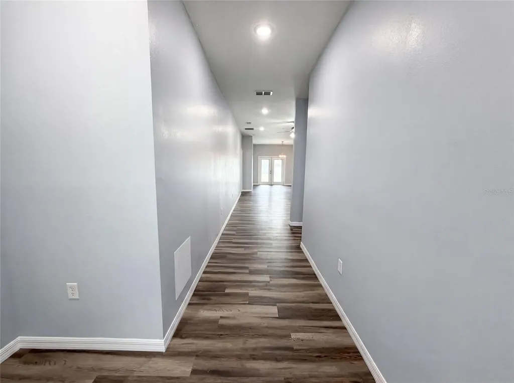 1013 W 11th Street Sanford FL 32771
