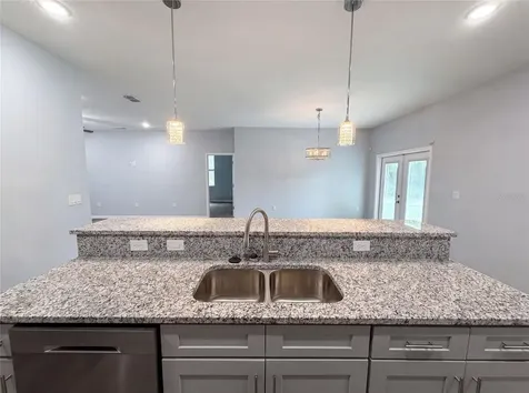 1013 W 11th Street Sanford FL 32771