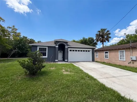 1013 W 11th Street Sanford FL 32771