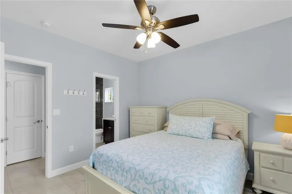 417 3rd Street Key Largo FL 33037