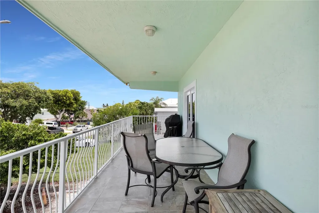 417 3rd Street Key Largo FL 33037
