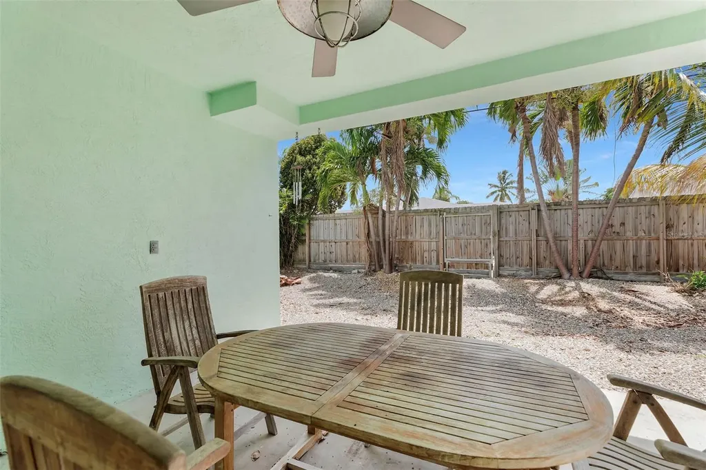 417 3rd Street Key Largo FL 33037