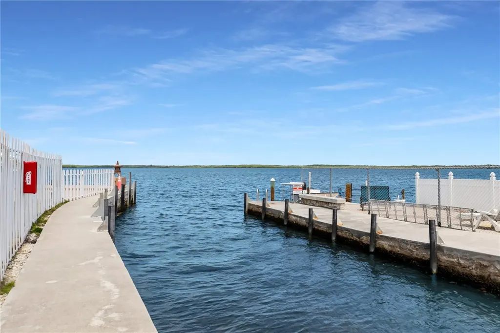 417 3rd Street Key Largo FL 33037