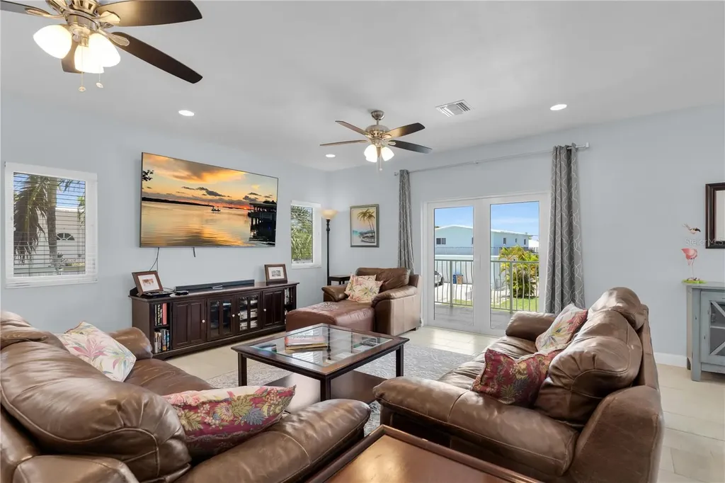 417 3rd Street Key Largo FL 33037