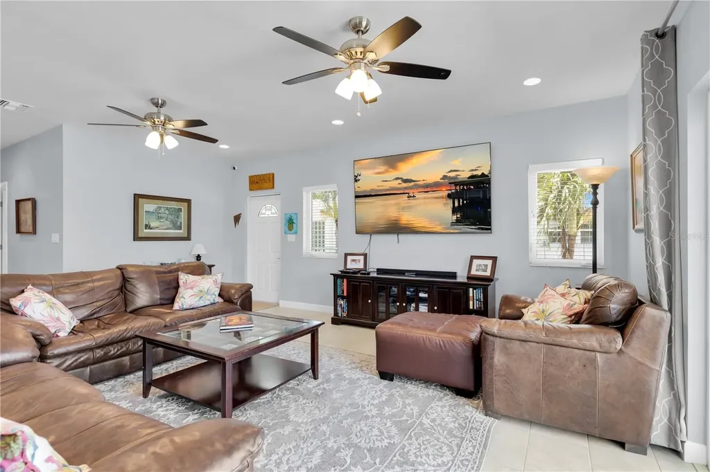 417 3rd Street Key Largo FL 33037