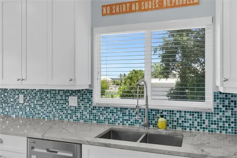 417 3rd Street Key Largo FL 33037