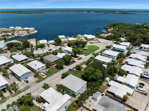 417 3rd Street Key Largo FL 33037