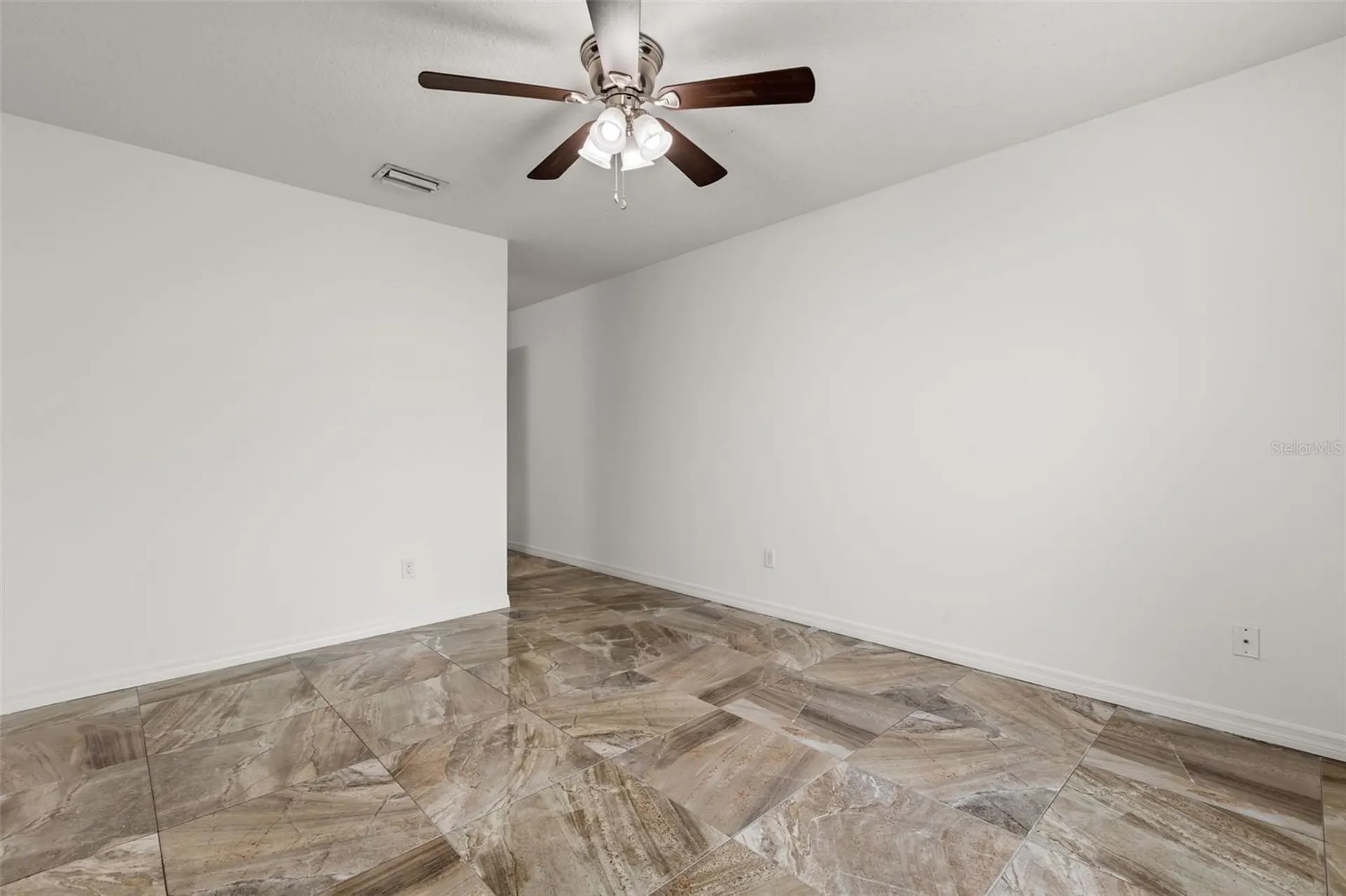 327 N Cervidae Drive Apopka FL 32703