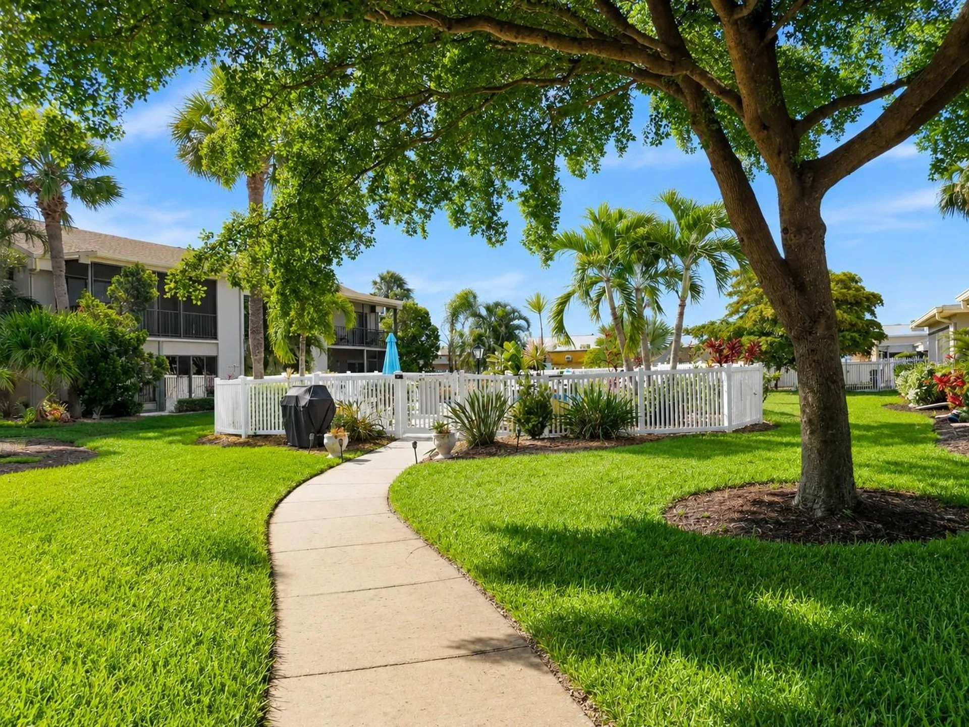 6132 7th Avenue W Bradenton FL 34209