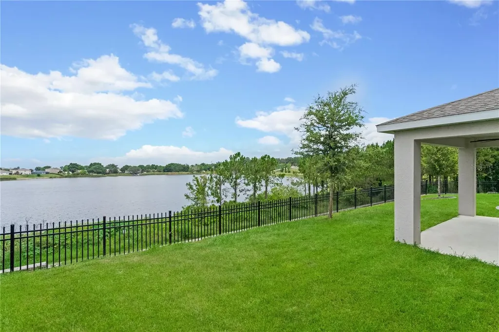 3205 Amaranth Street Tavares FL 32778