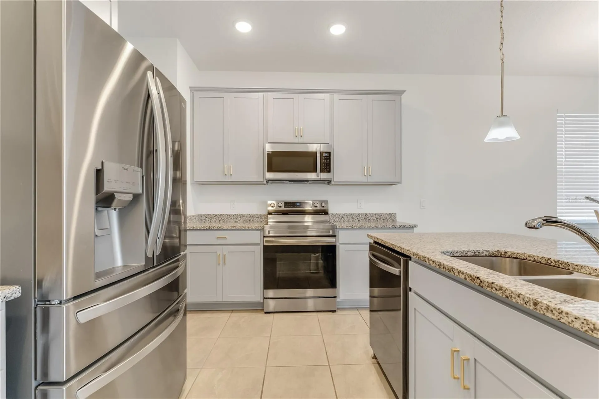 3205 Amaranth Street Tavares FL 32778