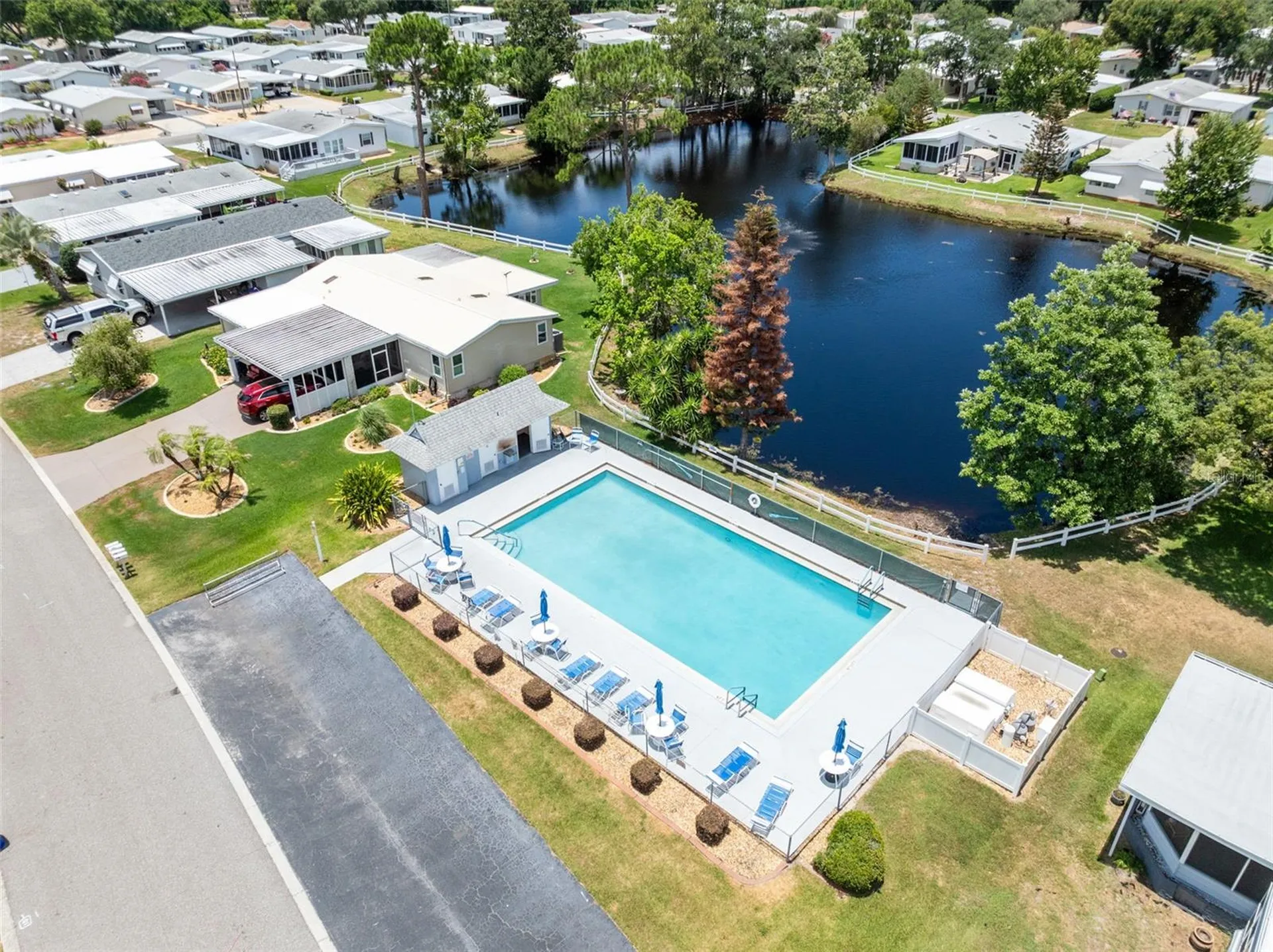 3217 Rainbow Road Tavares FL 32778