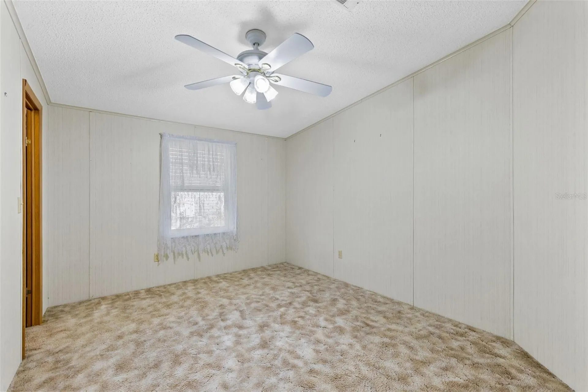 3217 Rainbow Road Tavares FL 32778