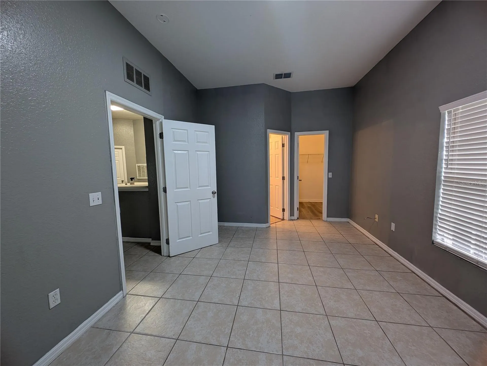 970 N Spring Gardens Avenue Deland FL 32724