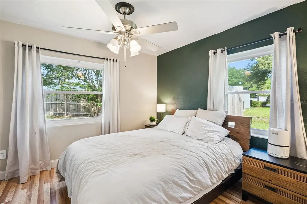 1909 Fern Circle Orlando FL 32803