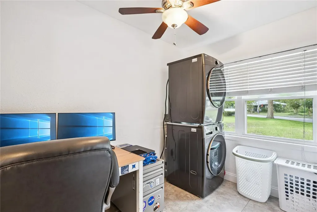 1909 Fern Circle Orlando FL 32803