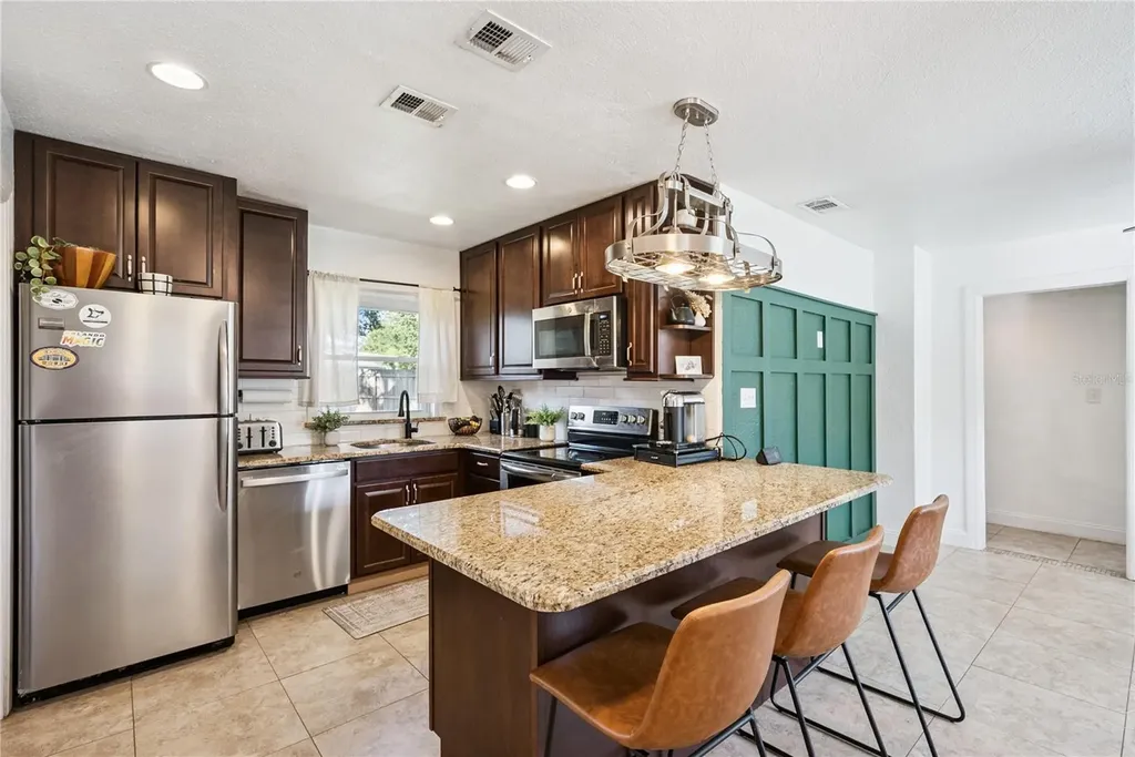 1909 Fern Circle Orlando FL 32803