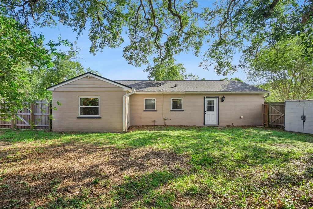 1909 Fern Circle Orlando FL 32803
