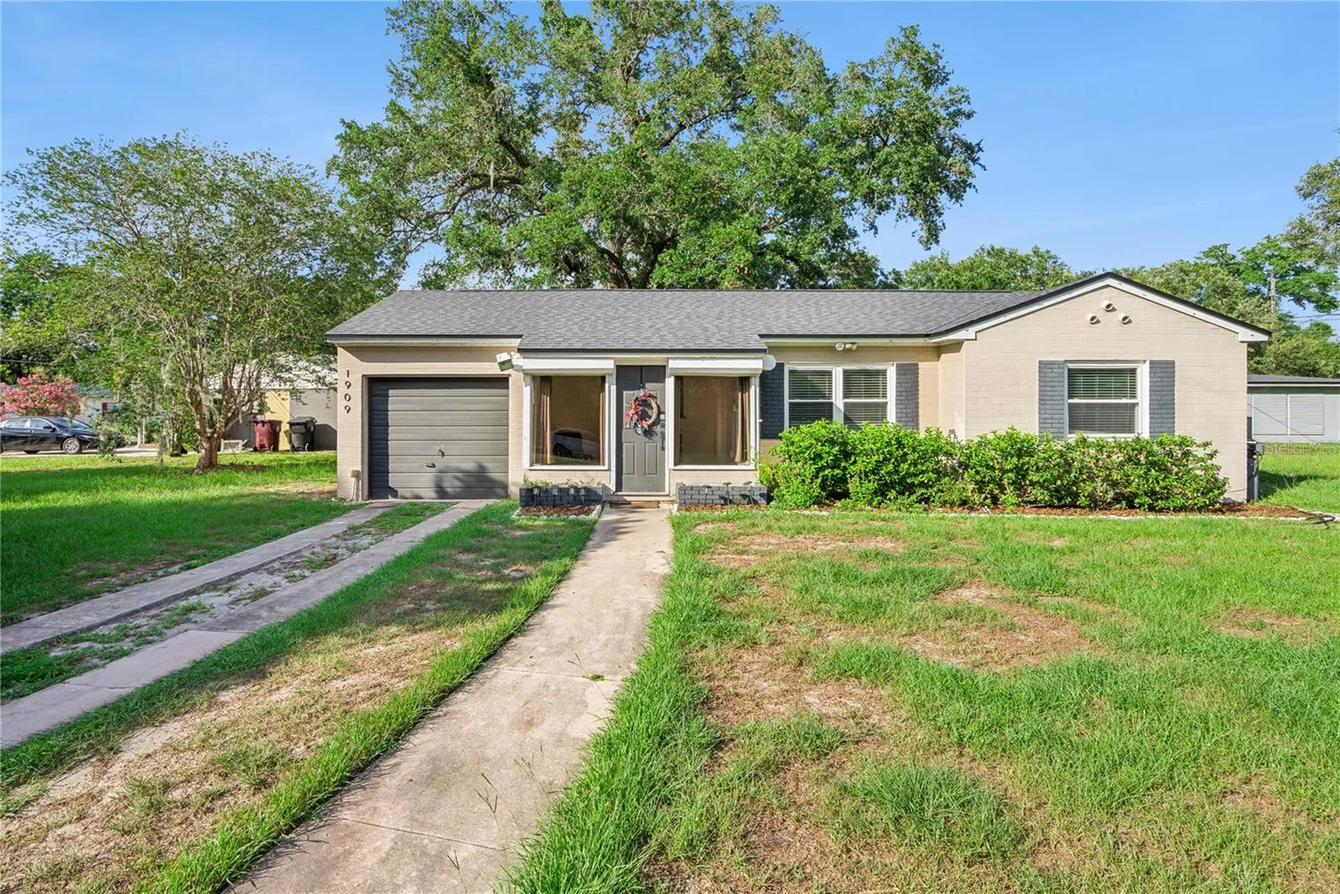 1909 Fern Circle Orlando FL 32803