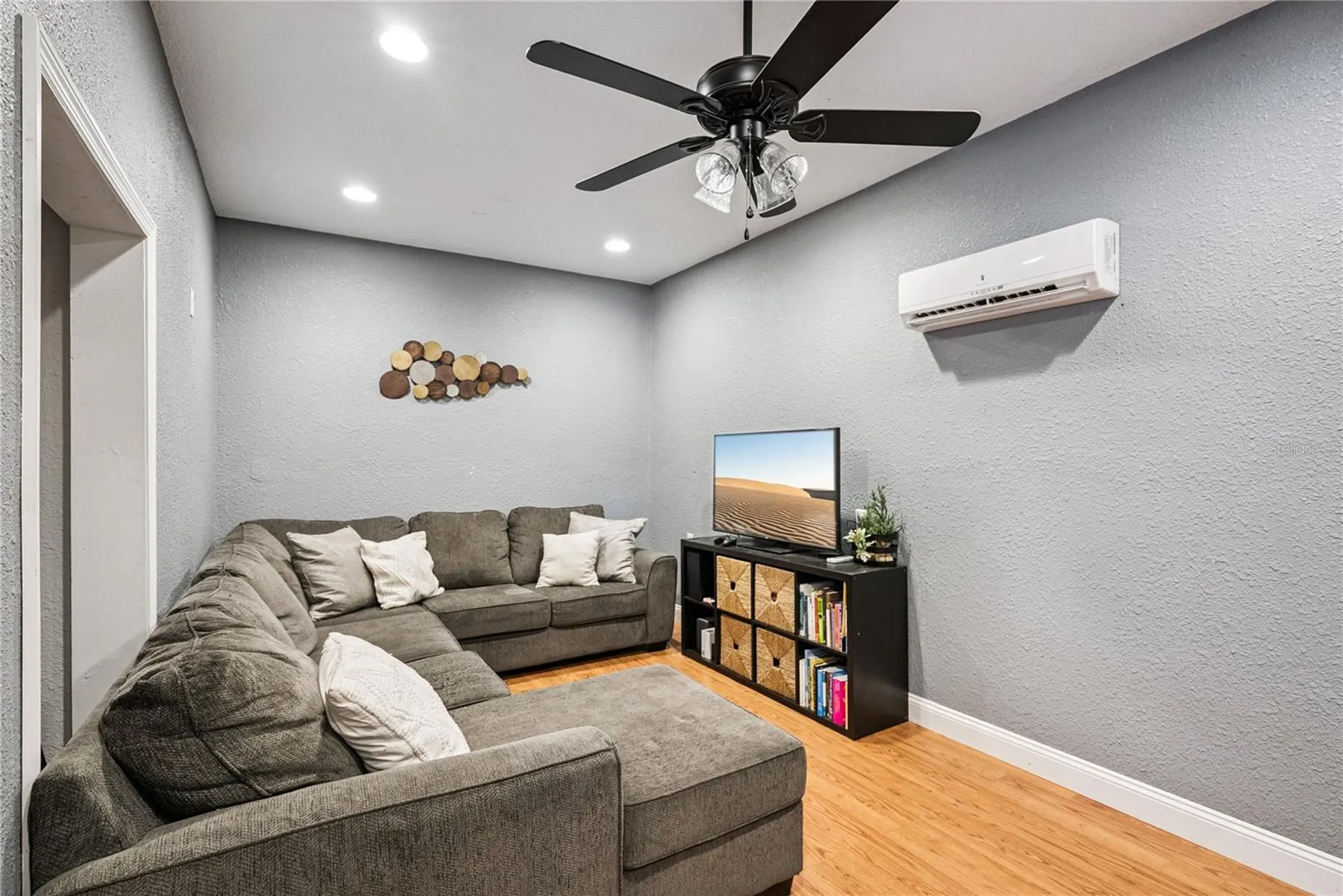 1909 Fern Circle Orlando FL 32803
