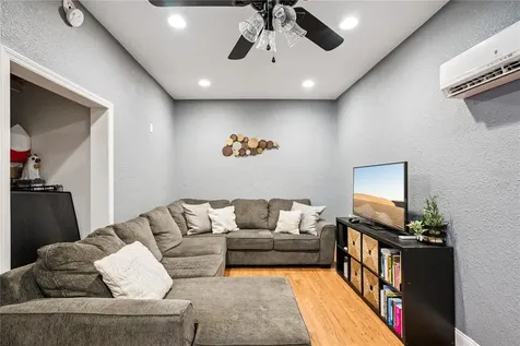 1909 Fern Circle Orlando FL 32803