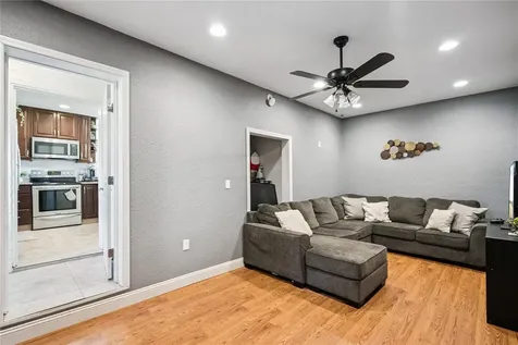 1909 Fern Circle Orlando FL 32803