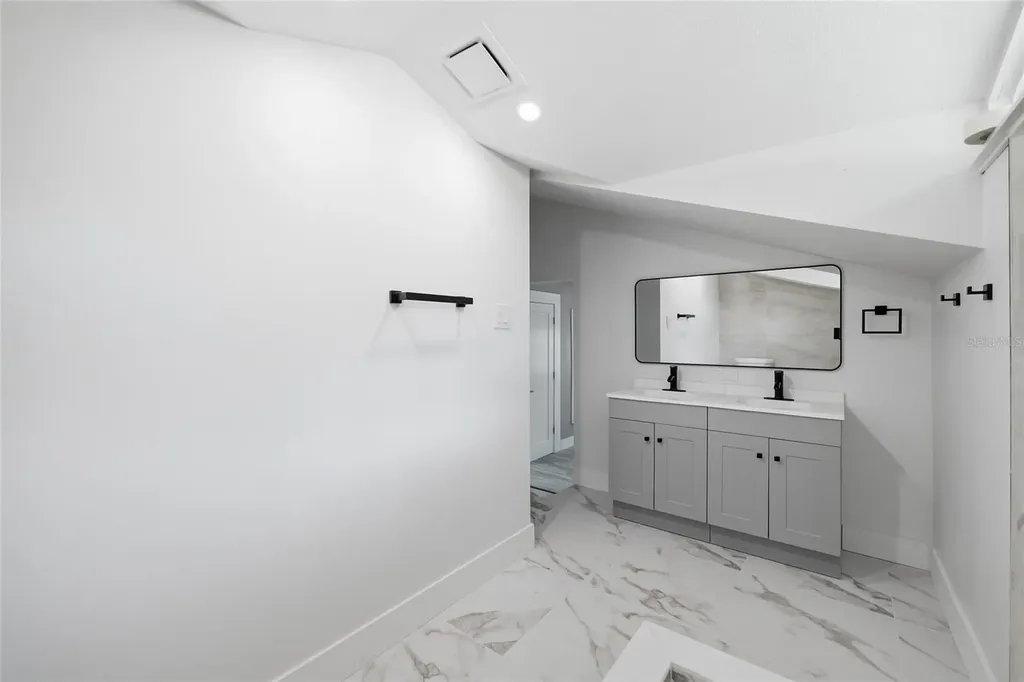 7210 Valrie Lane Riverview FL 33569