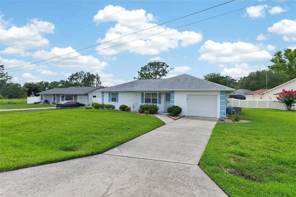 48 Banyan Track Ocala FL 34472