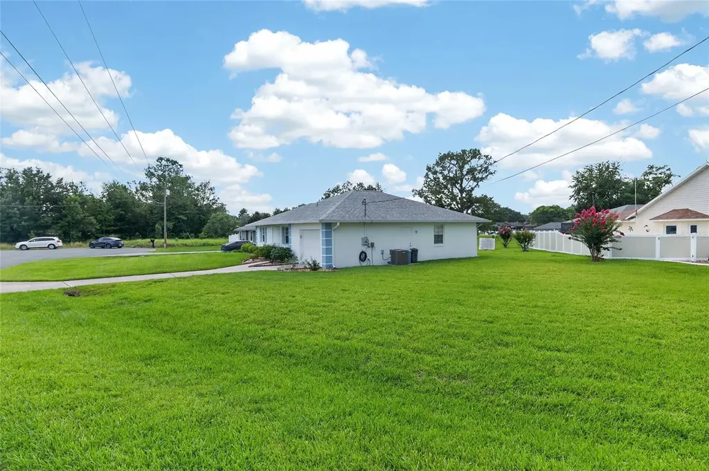 48 Banyan Track Ocala FL 34472
