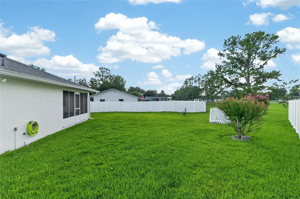 48 Banyan Track Ocala FL 34472