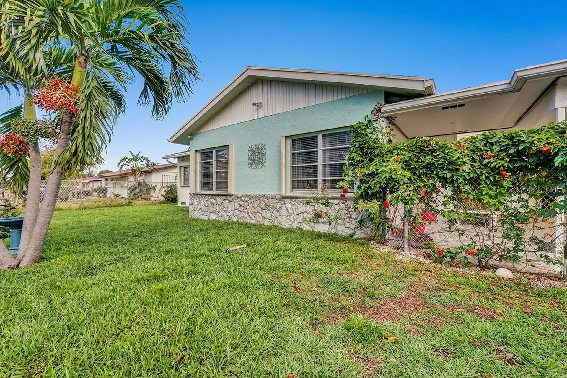 125 SW 9th Street Delray Beach FL 33444