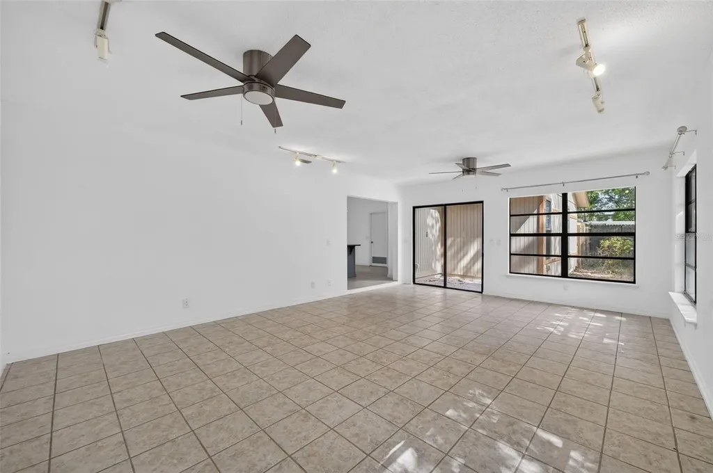 2739 W Covington Drive Deltona FL 32738