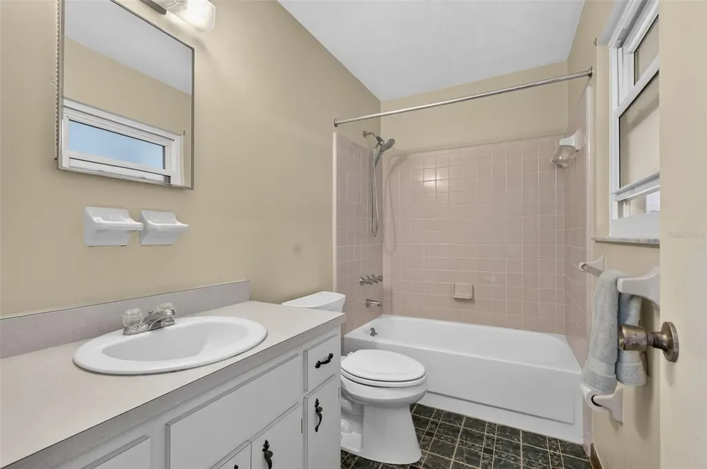 6614 NW 26th Terrace Gainesville FL 32653