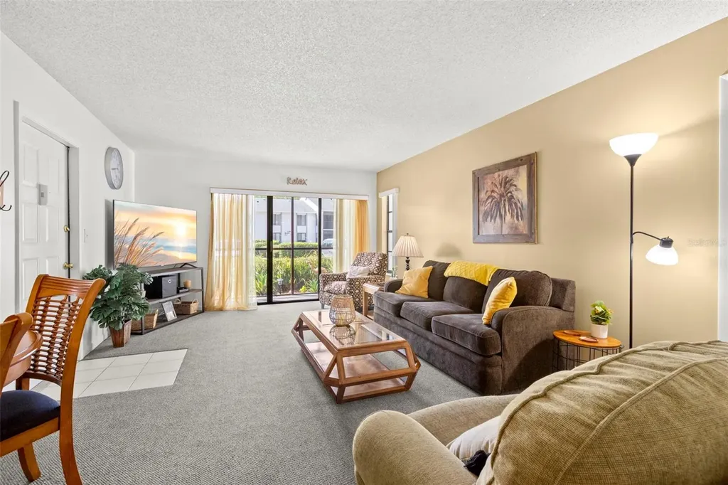 1290 Pine Ridge Circle E Tarpon Springs FL 34688
