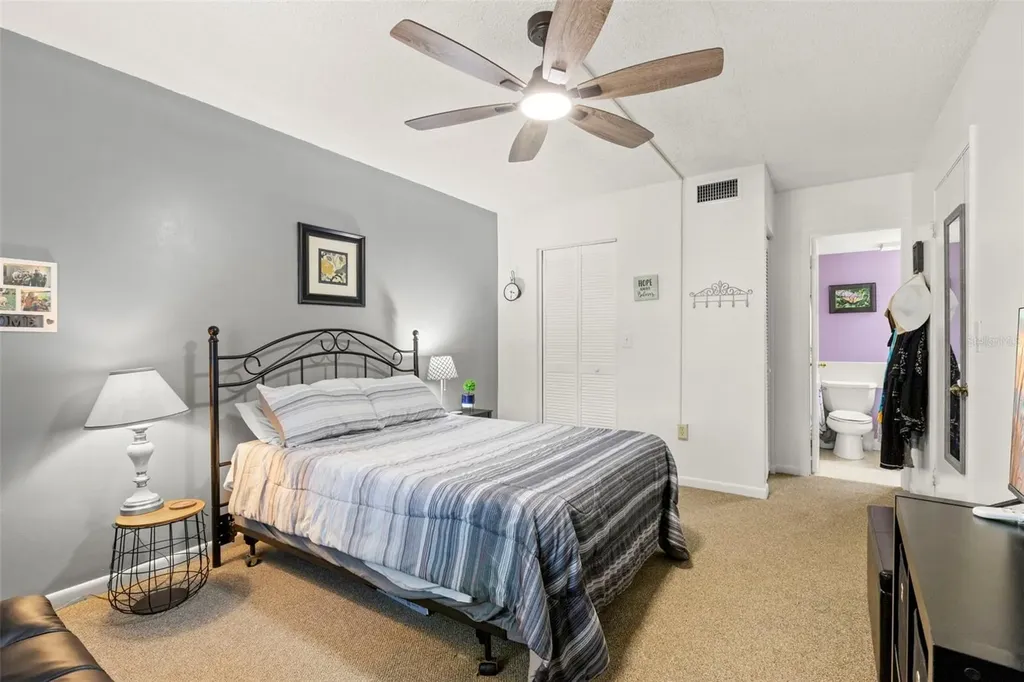 1290 Pine Ridge Circle E Tarpon Springs FL 34688