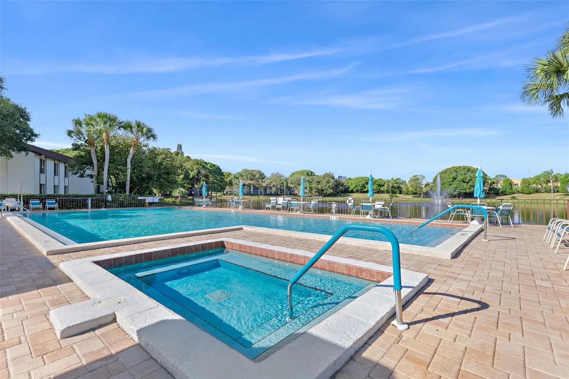 1290 Pine Ridge Circle E Tarpon Springs FL 34688