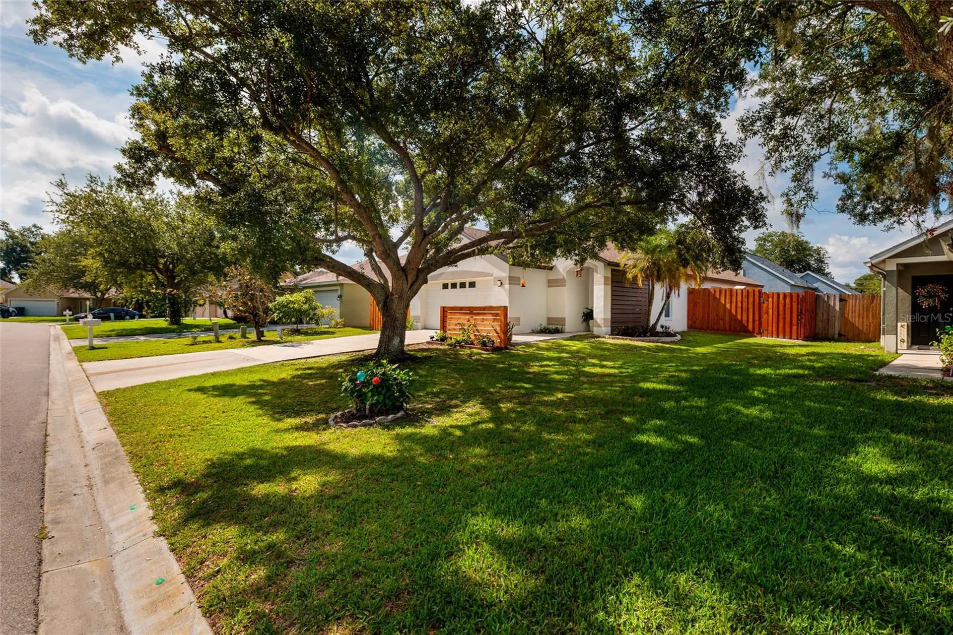 4909 70th Street E Palmetto FL 34221