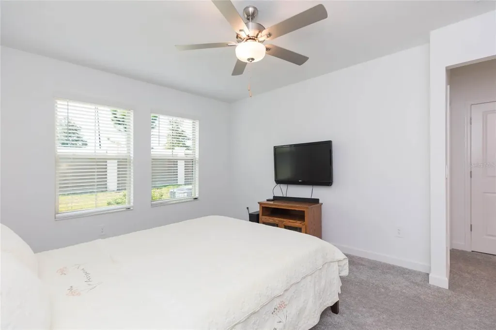 10806 Gable Dig Loop San Antonio FL 33576