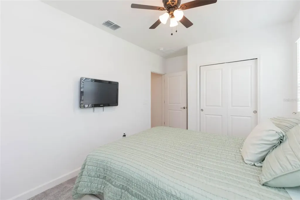 10806 Gable Dig Loop San Antonio FL 33576