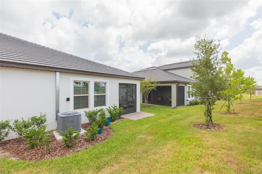 10806 Gable Dig Loop San Antonio FL 33576