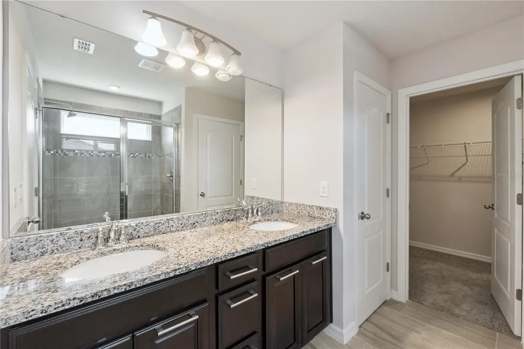 4406 Silver Creek Street Kissimmee FL 34744
